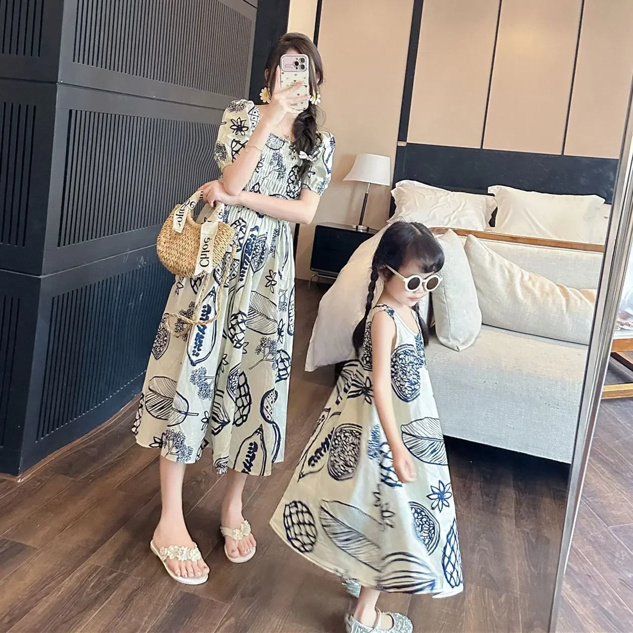 ชุดเดรสสตรีแบบสม็อคสไตล์เกาหลี - Parent Of Plant บทวิจารณ์และราคา